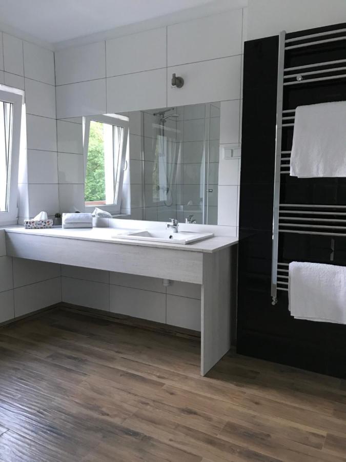 Happiness Country Retreat Villa Bubel ภายนอก รูปภาพ